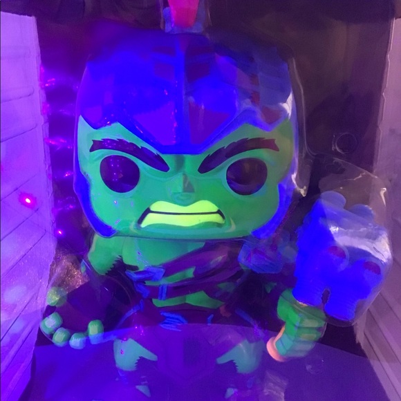 FUNKO POP Other Funko Pop Jumbo Marvel Thor Ragnarok 97 Black Light